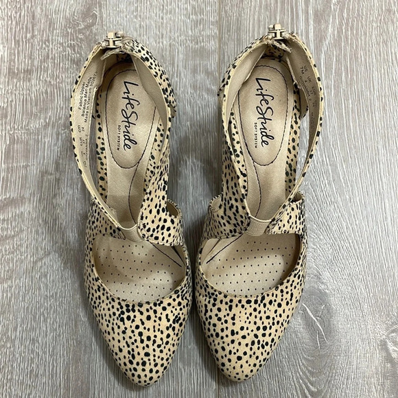 LifeStride Giovanna 2 Cheetah Pumps 7 - Picture 6 of 16